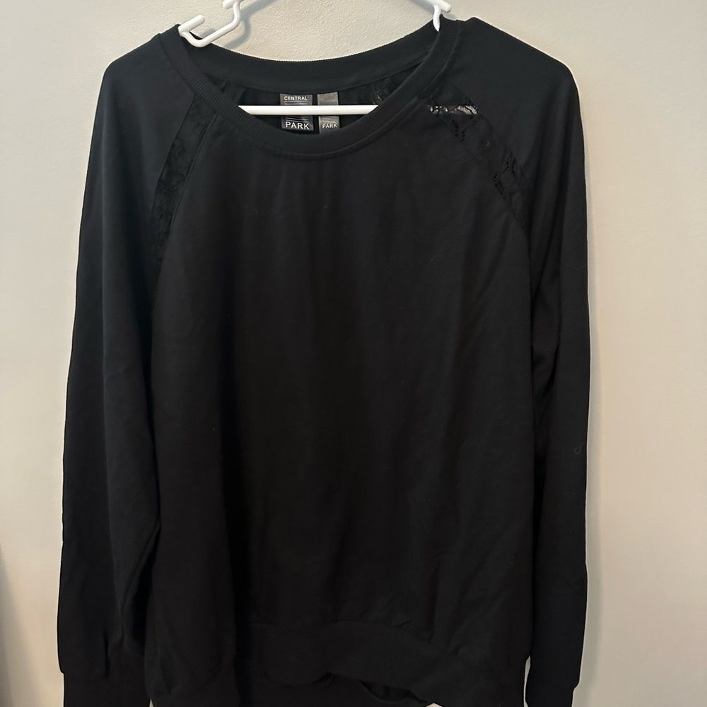Central Park Brand Black‎ Sweatshirt with Lace Detail XL